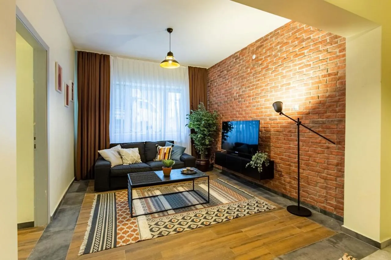 Charming Flat Near Trendy Attractions In Cihangir Istanbul Apartment