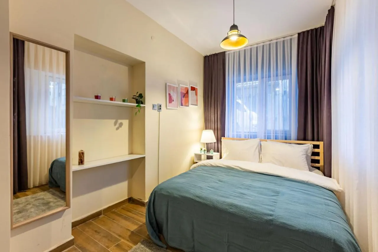 Charming Flat Near Trendy Attractions In Cihangir Istanbul 0*,
