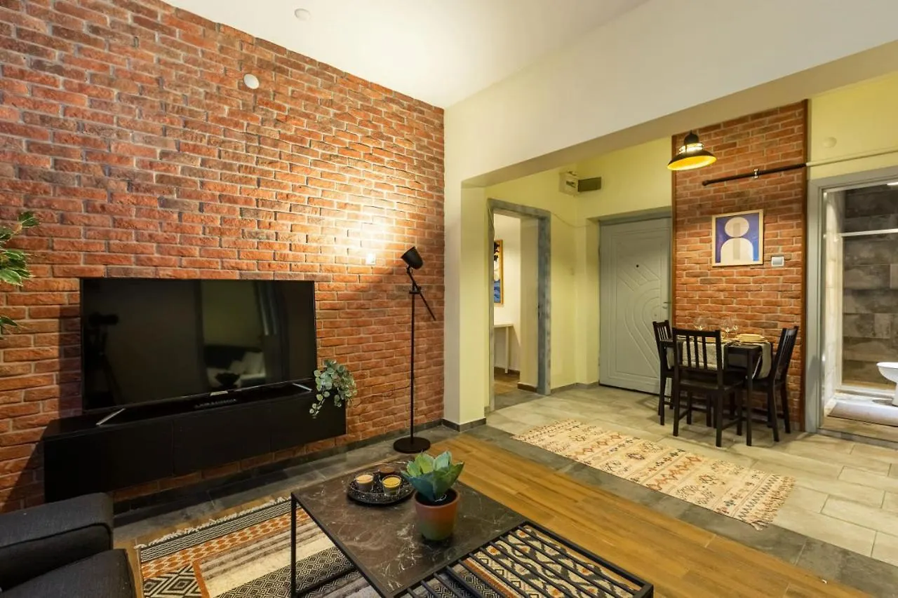 Apartment Charming Flat Near Trendy Attractions In Cihangir Istanbul